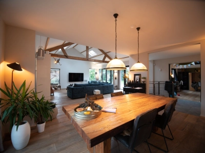 Eettafel en woonkamer – Bussum